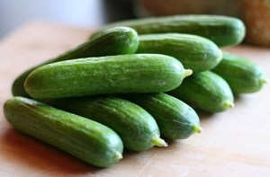 1075711_com_cucumbers